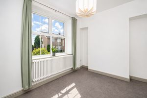 Sitting Room- click for photo gallery